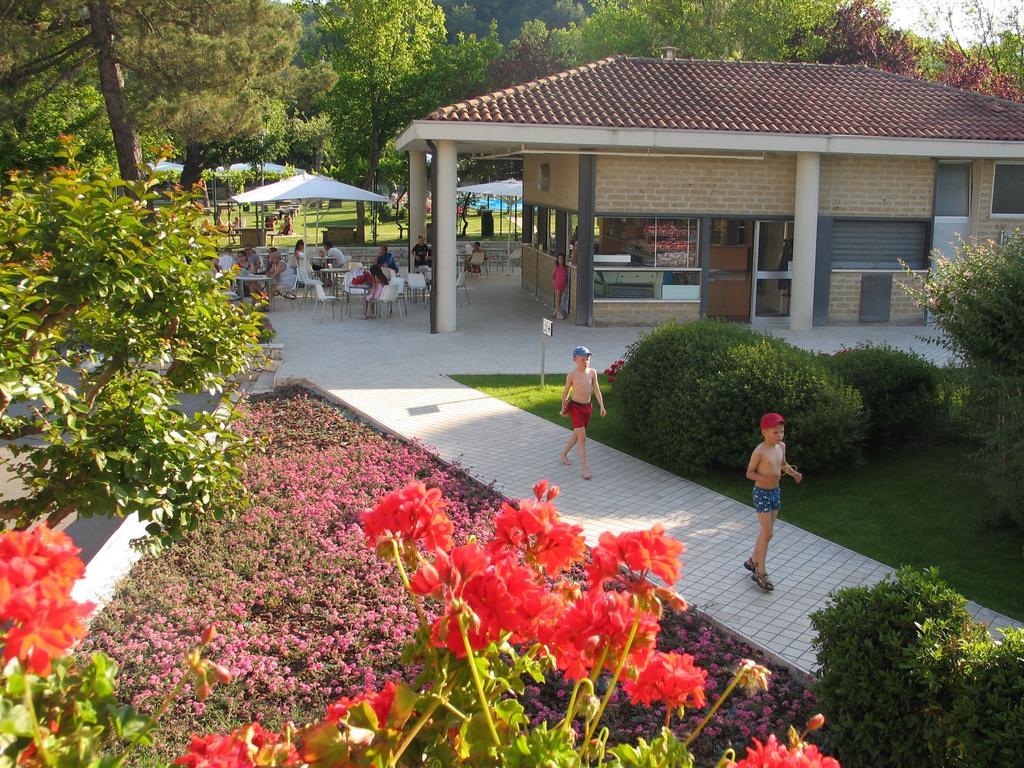 Parco Delle Piscine Hotel Sarteano Exterior photo